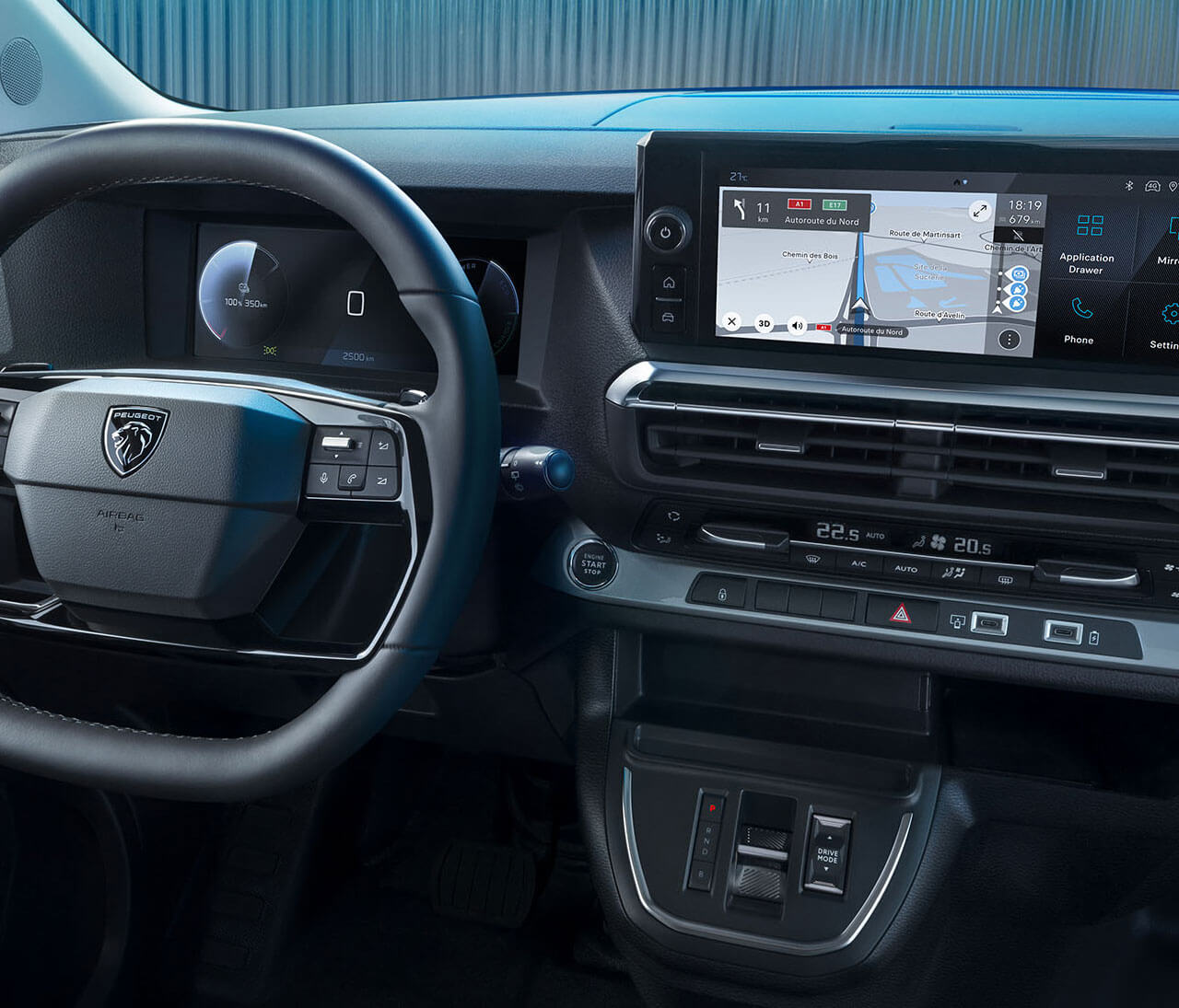 PEUGEOT Expert - přehledné a intuitivní ovládání<